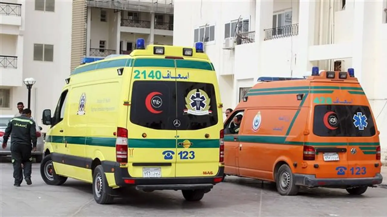 إصابة طفل في التاسعة من عمره إثر سقوطه من الدور الثاني في المنيا