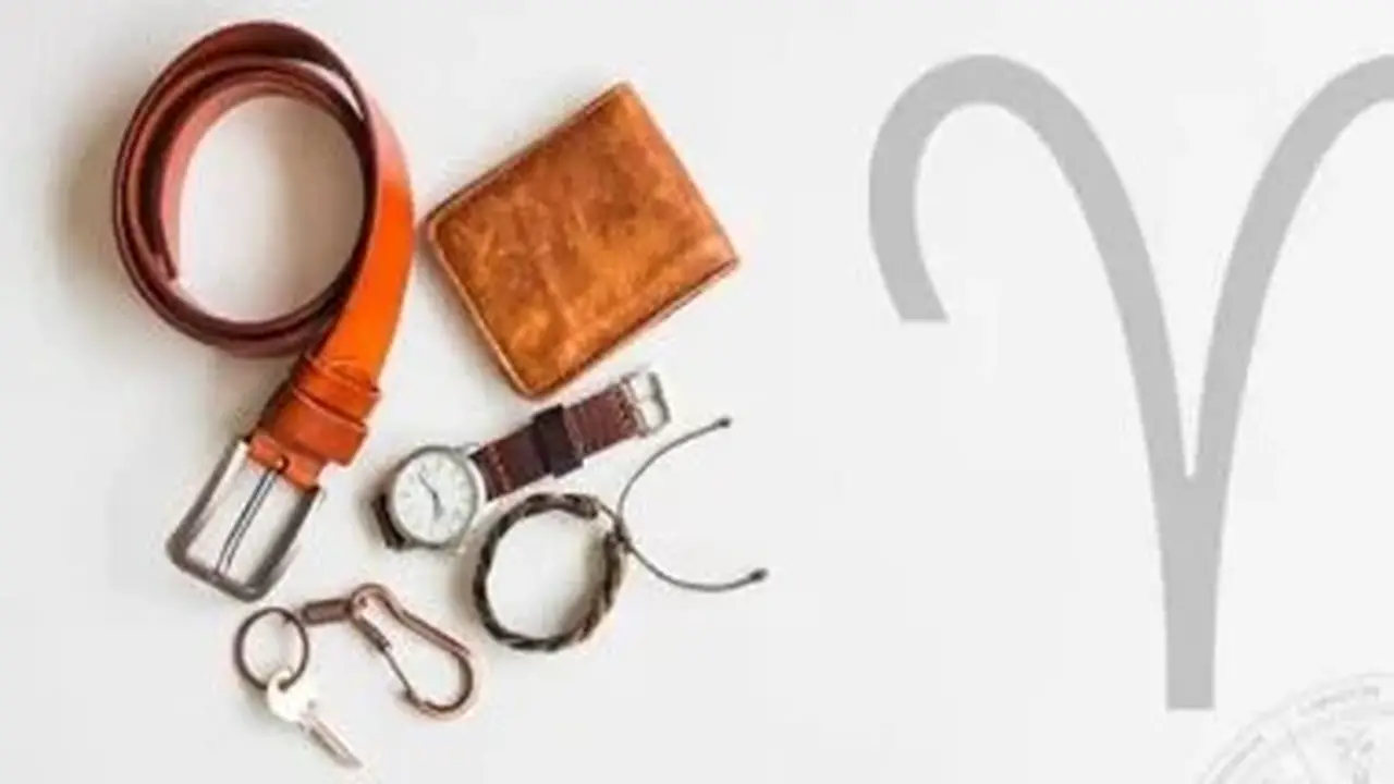 4 أبراج نسائية تفضل البساطة على موضة الإكسسوارات الكبيرة.. اكتشف السبب