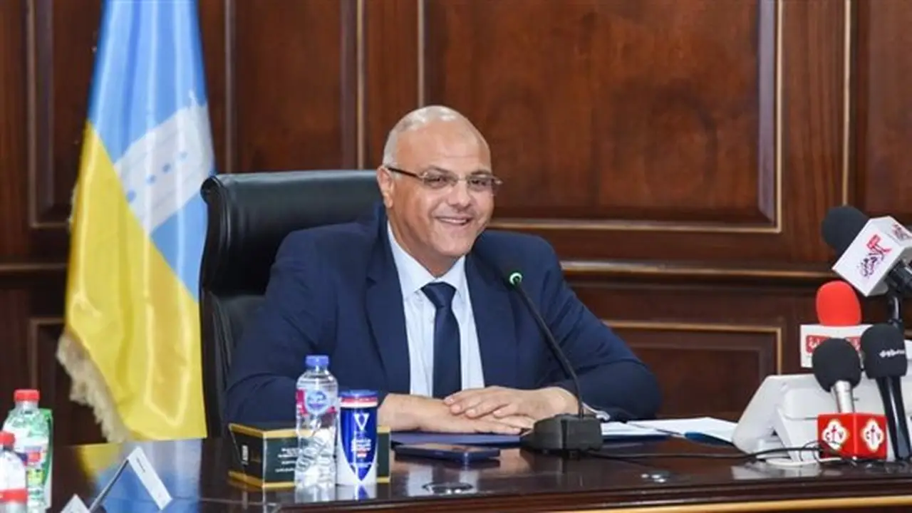 محافظ الإسكندرية: رضا المواطن أولويتنا ولن نوافق على زيادة كثافات الفصول