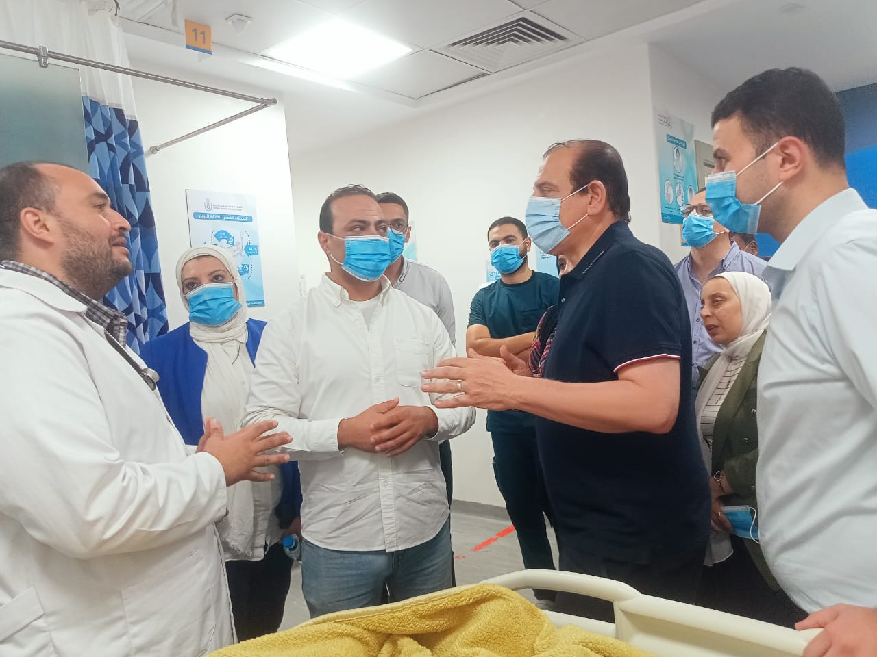 وزير الصحة يكلف نائبه بزيارة مصابي حادث الإسماعيلية (2) وزير الصحة يكلف نائبه بزيارة مصابي حادث الإسماعيلية (2)