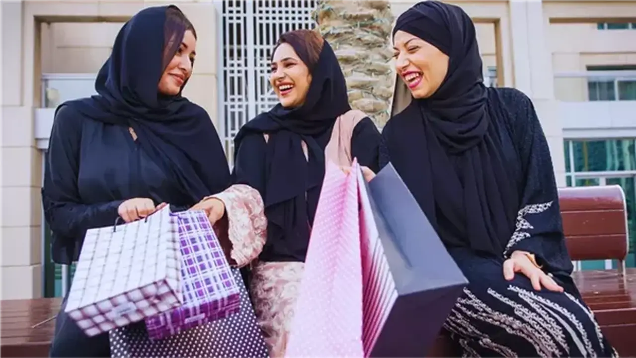 أفضل متاجر لشراء الملابس أونلاين في الكويت