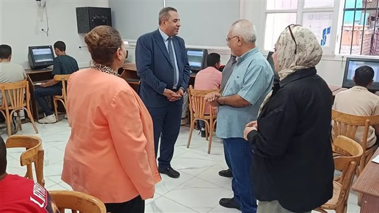 انطلاق اختبارات الفصول الملحقة بمدرسة المياه في مركز التطوير التكنولوجي بقنا (صور)