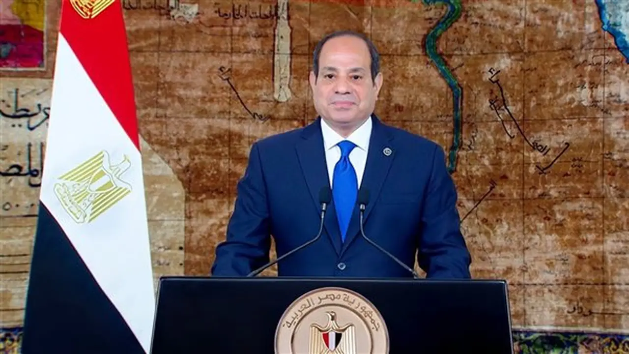 السيسي يتابع تطورات تنفيذ الاستراتيجية الوطنية للطاقة الجديدة