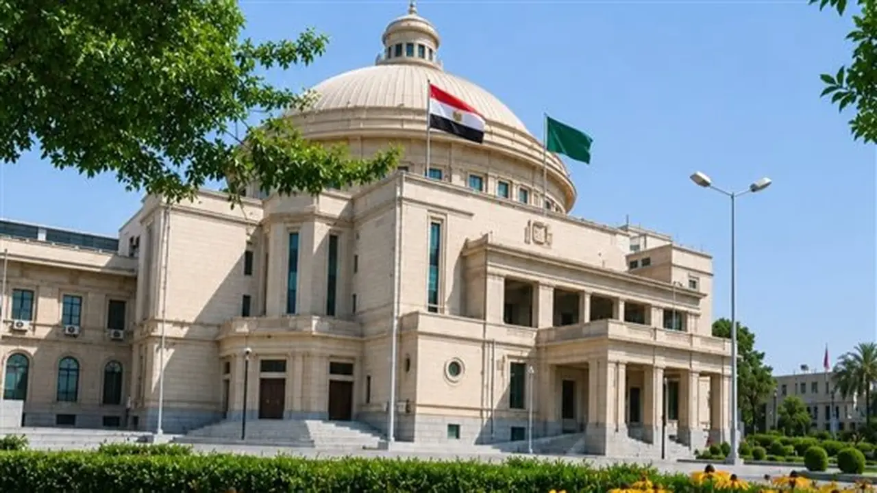 فريق عرض “البوسطجي” بجامعة القاهرة يحصد جائزتين في المهرجان القومي للمسرح المصري