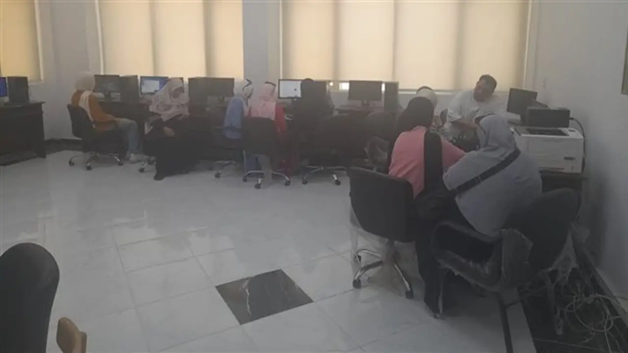جامعة العريش تواصل دعم طلاب الثانوية العامة بمعامل التنسيق الإلكتروني
