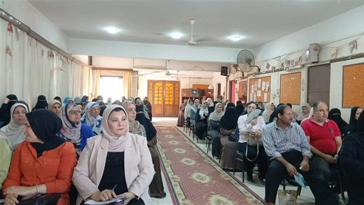 الإنسان: الثروة الحقيقية، ندوة في إعلام الفيوم تناقش أدوار الأسرة والمجتمع في التنمية