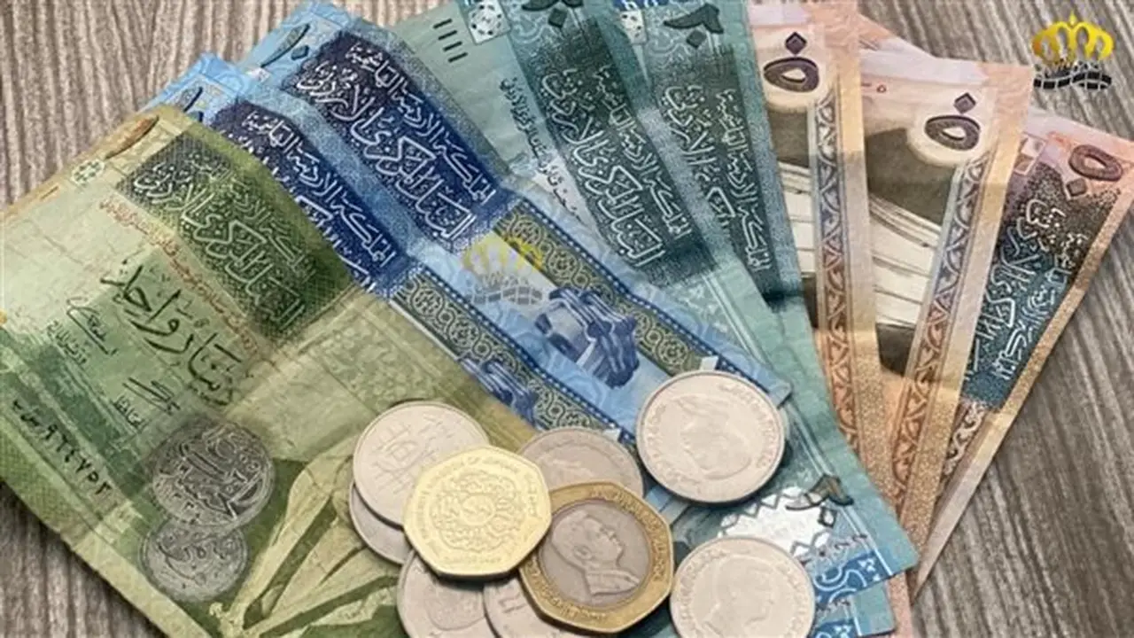 ارتفاع سعر الدينار الأردني أمام الجنيه المصري في بنك مصر بنهاية تعاملات اليوم