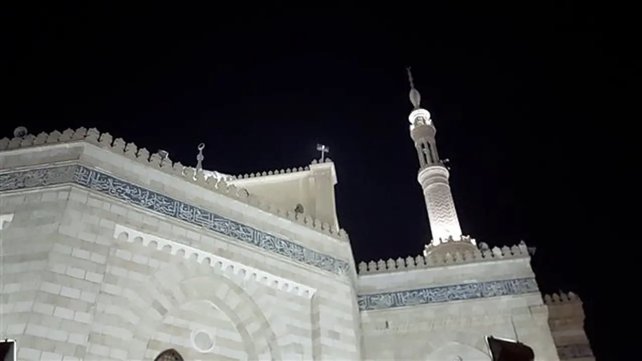 مواقيت الصلاة وأذان الفجر ليوم الخميس في القاهرة والمحافظات