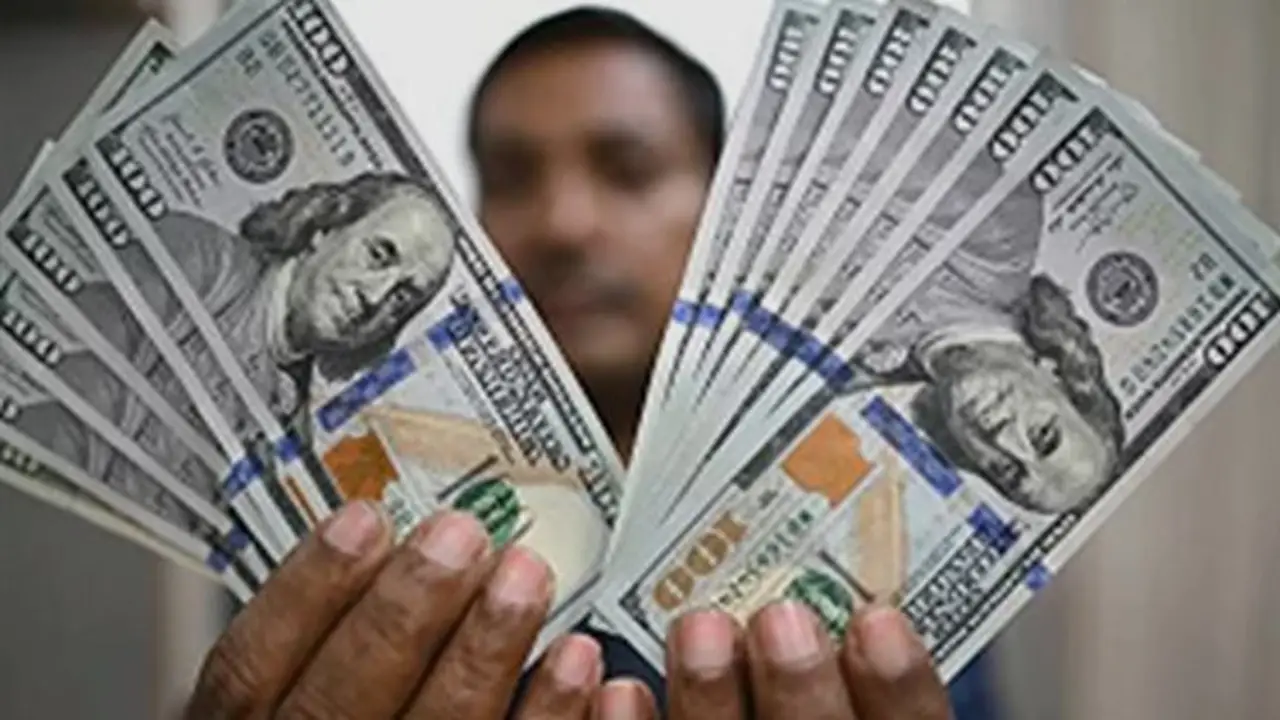 ارتفاع سعر الدولار أمام الجنيه في البنوك المصرية (آخر تحديث)