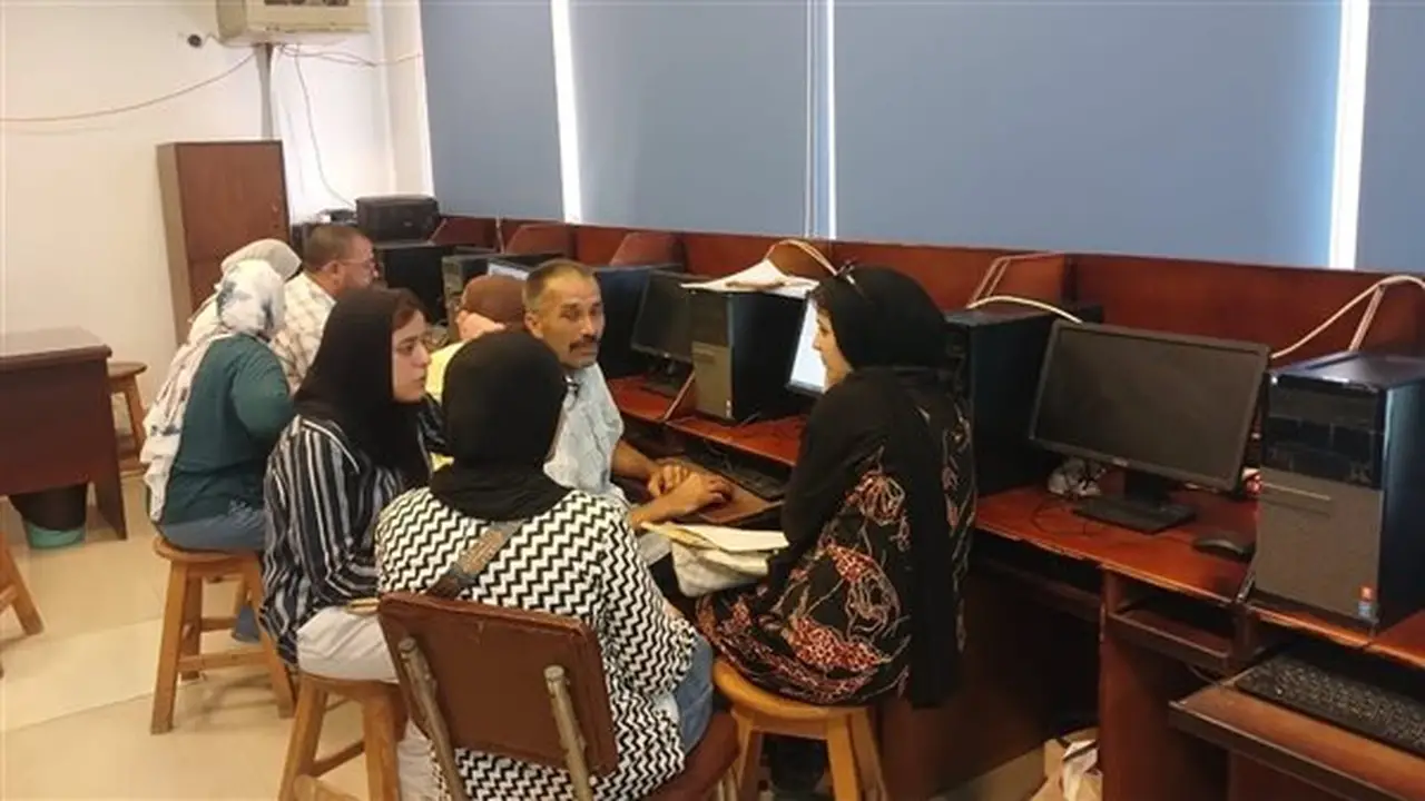 زيادة ملحوظة في إقبال الطلاب على التنسيق بجامعة دمنهور في يومه الثاني