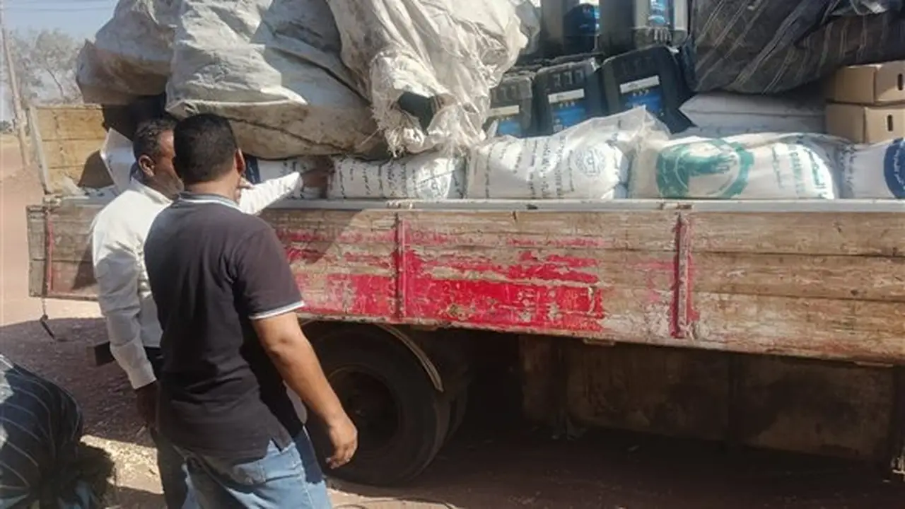 ضبط 3500 كجم من الأسمدة المهربة و1880 لترًا من الزيوت المجهولة المصدر في الوادي الجديد