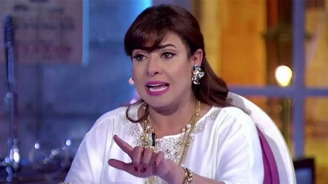 نشوى مصطفى: أبكي كلما نظرت إلى أحفادي وهذا آخر ما قاله لي زوجي قبل وفاته (فيديو)