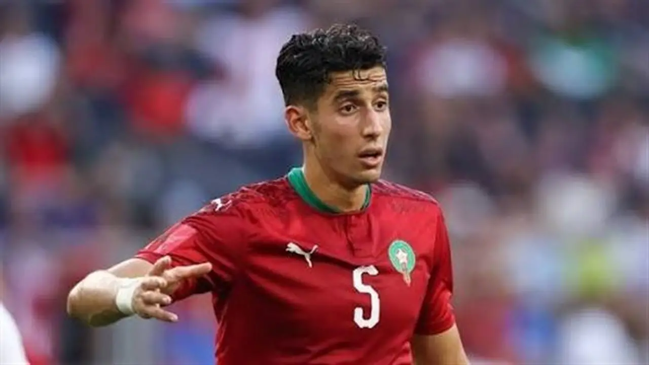 تراجع نايف أكرد عن الانتقال إلى ريال سوسيداد رغم اجتيازه الفحص الطبي