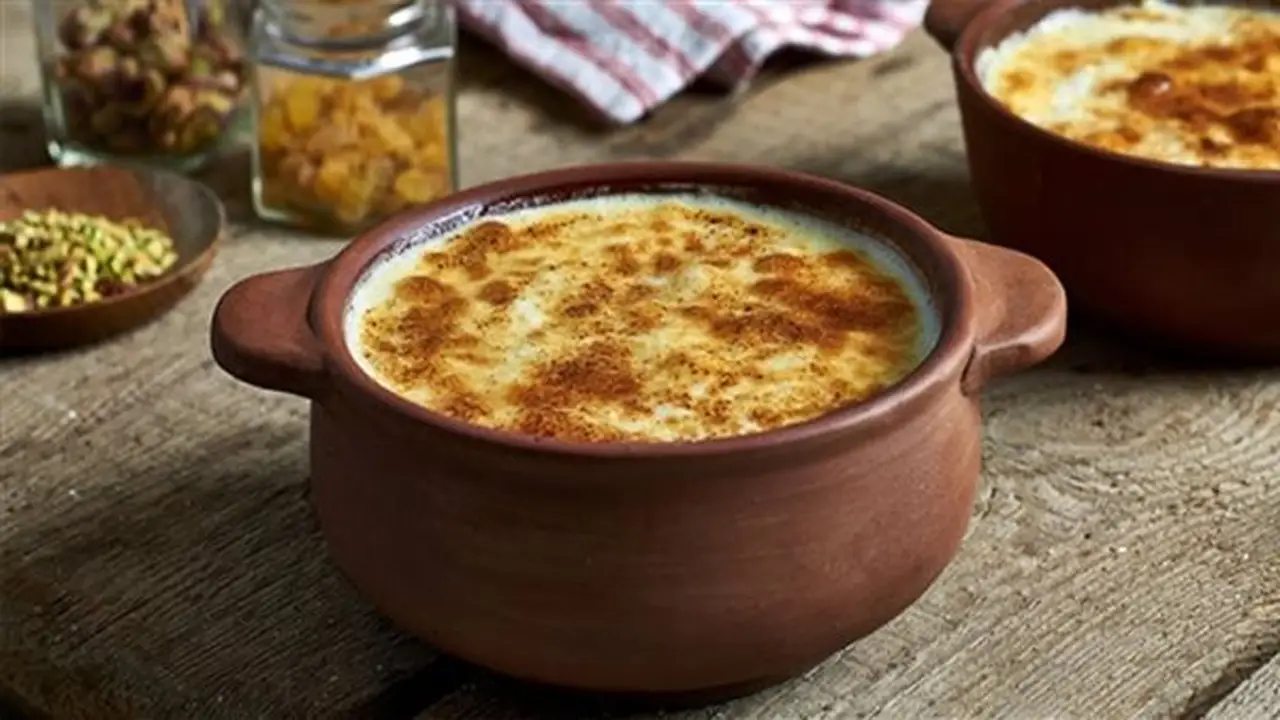 طريقة تحضير الأرز المعمر بنكهة غنية وقوام كريمي