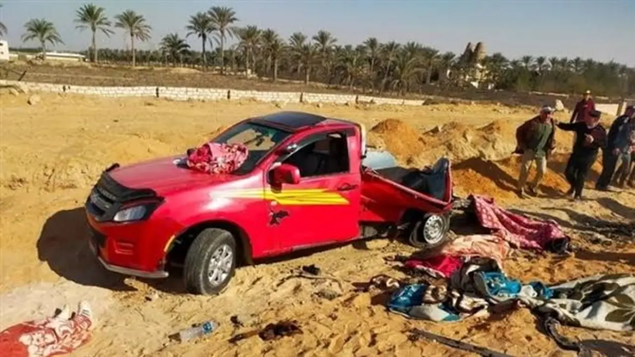 من يدير رحلة عمال المزارع من المنيا إلى الطرق الصحراوية؟ “سمسار الأنفار” الحلقة المفقودة