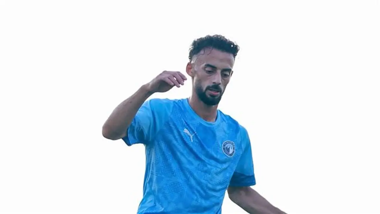 أحمد عبد القادر يظهر لأول مرة مع بيراميدز خلال تدريبات الدوري (صور)