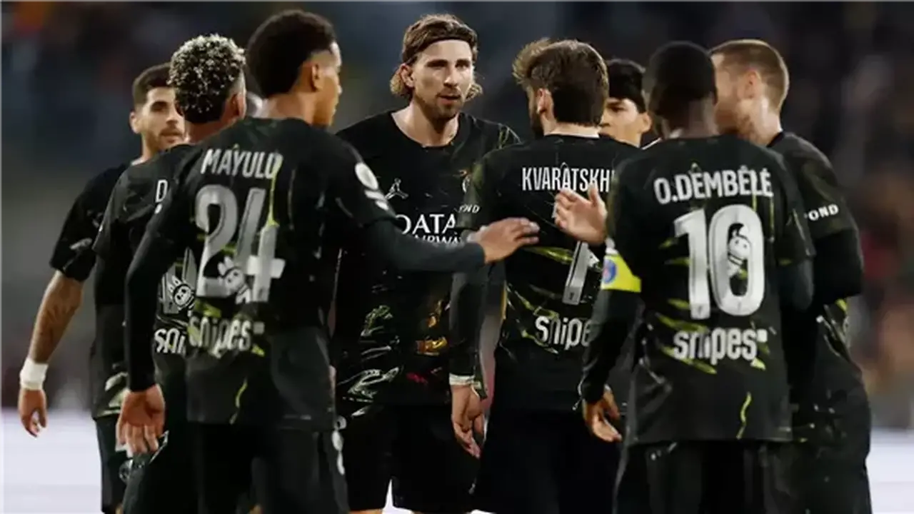 ليفربول يقدم عرضًا مفاجئًا لضم إبراهيم مباي من باريس سان جيرمان