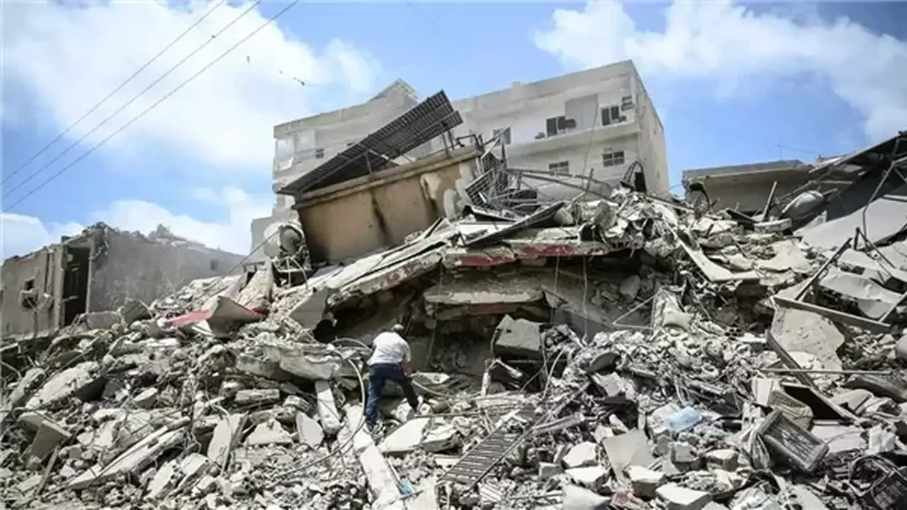 سبعة شهداء في غارة إسرائيلية على بلدة أنصار جنوبي لبنان (فيديو)