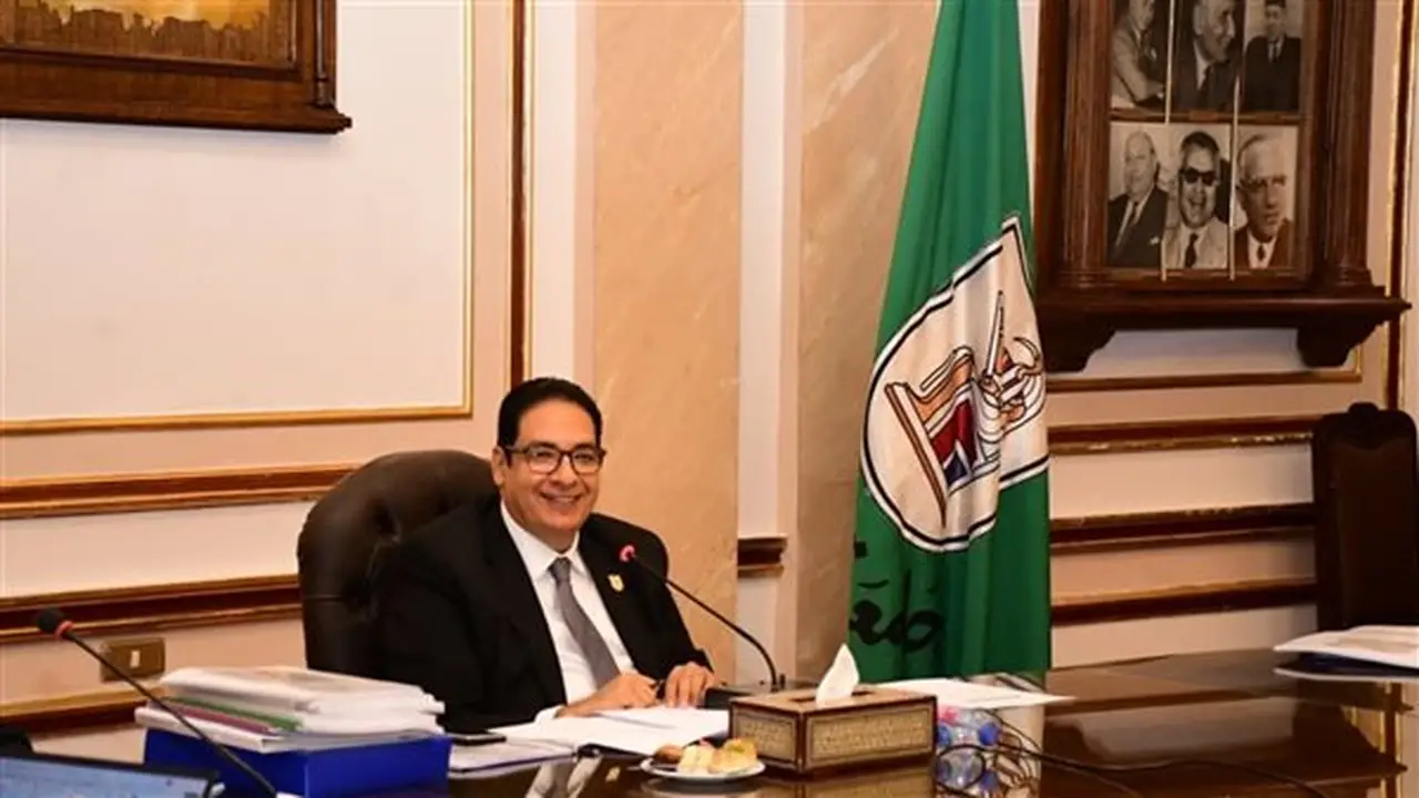 انتهاء أعمال لجنة ترشيح عميد كلية الهندسة بجامعة القاهرة وتقديم الأسماء النهائية