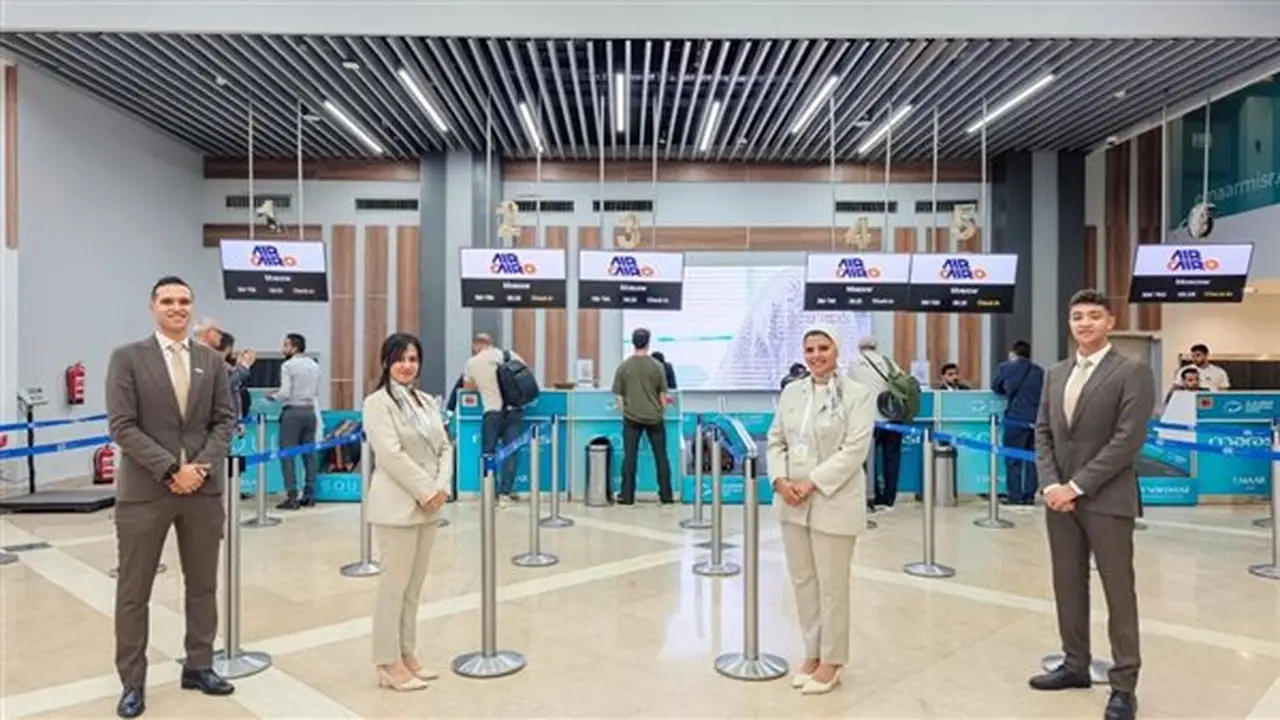 انطلاق أولى رحلات آيركايرو من العلمين إلى موسكو بـ 176 راكبًا