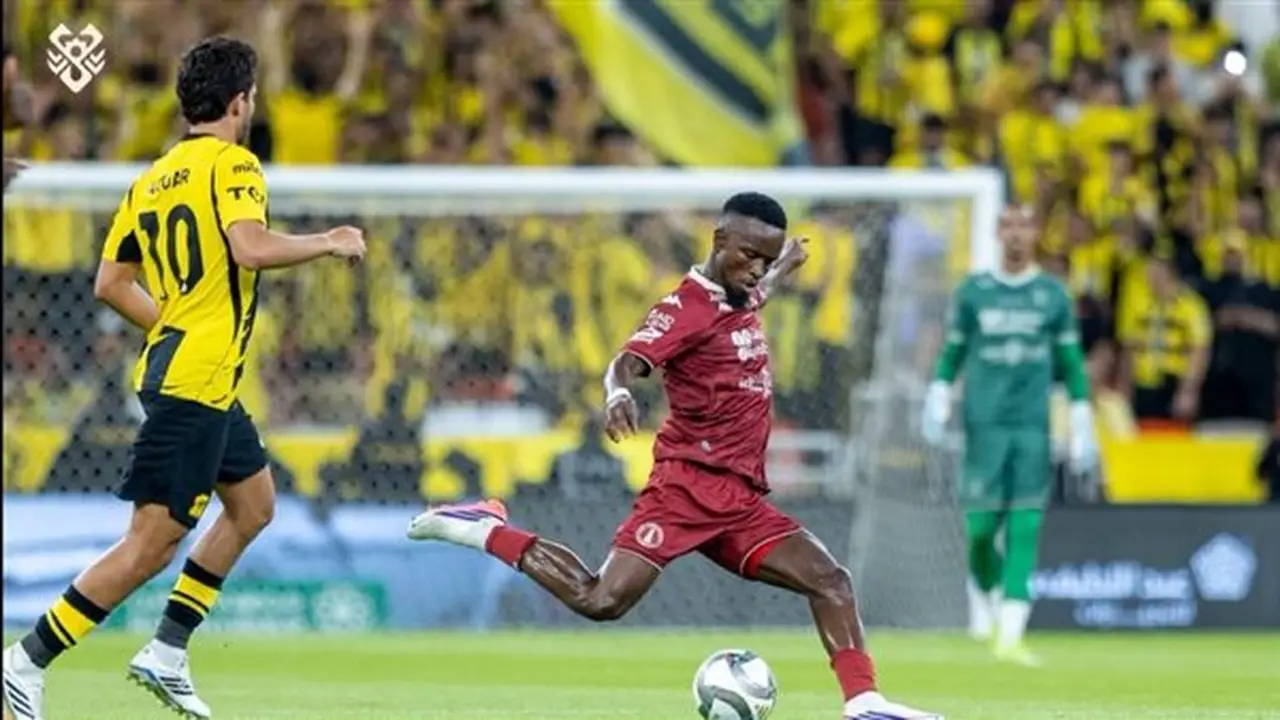 الاتحاد يتعادل مع الخلود 1-1 في افتتاح الدوري السعودي للمحترفين