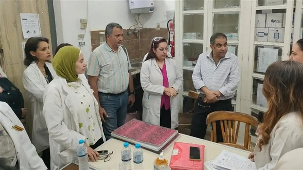 جولة تفقدية لوكيل وزارة الصحة بأسيوط في مستشفى الرمد لمتابعة سير العمل