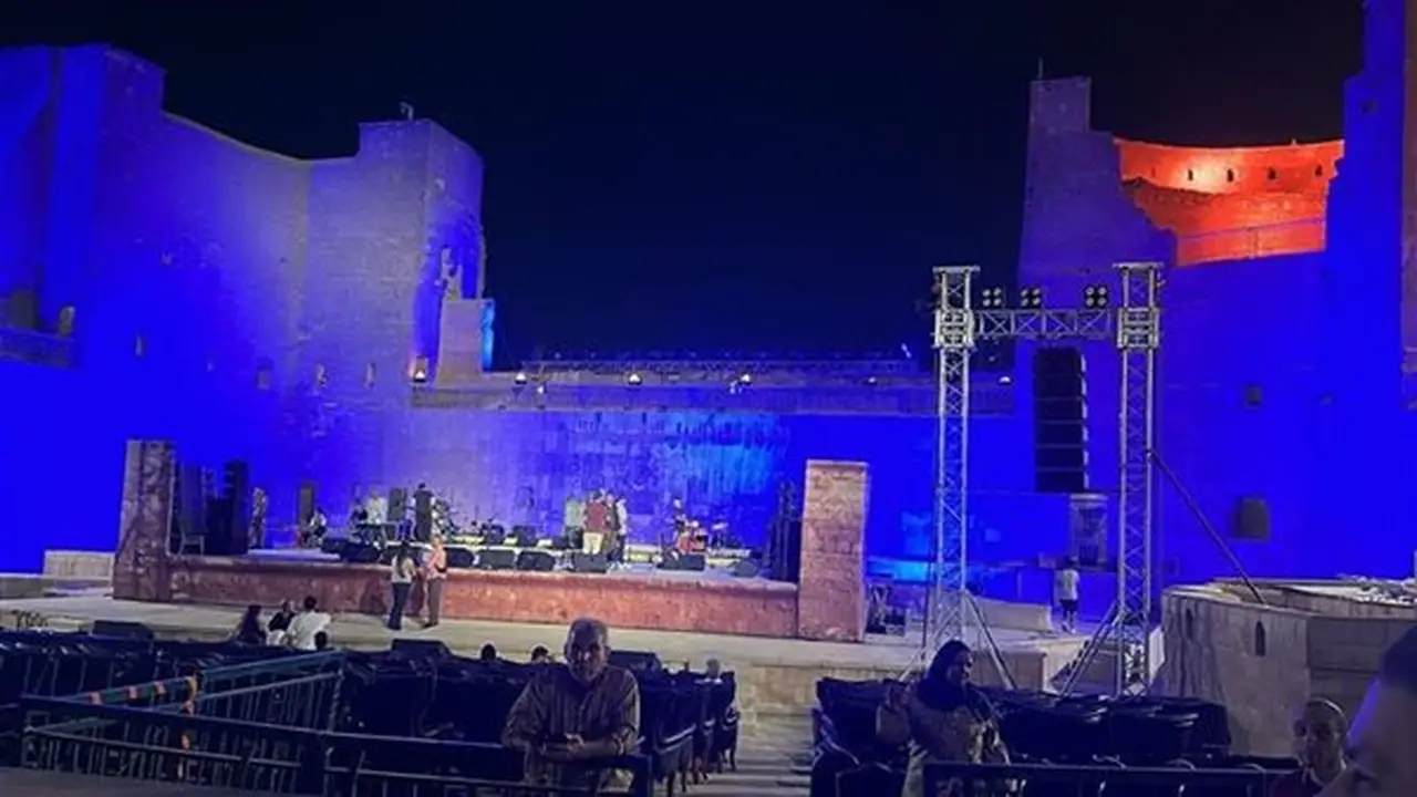 سمر طارق وعزيز مرقة يتألقان في ثاني ليالي مهرجان القلعة بشعار «كامل العدد»
