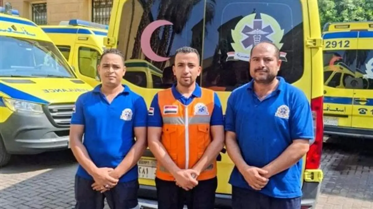 3 صدمات كهربائية تنقذ حياة شاب بعد توقف قلبه في وسط البلد