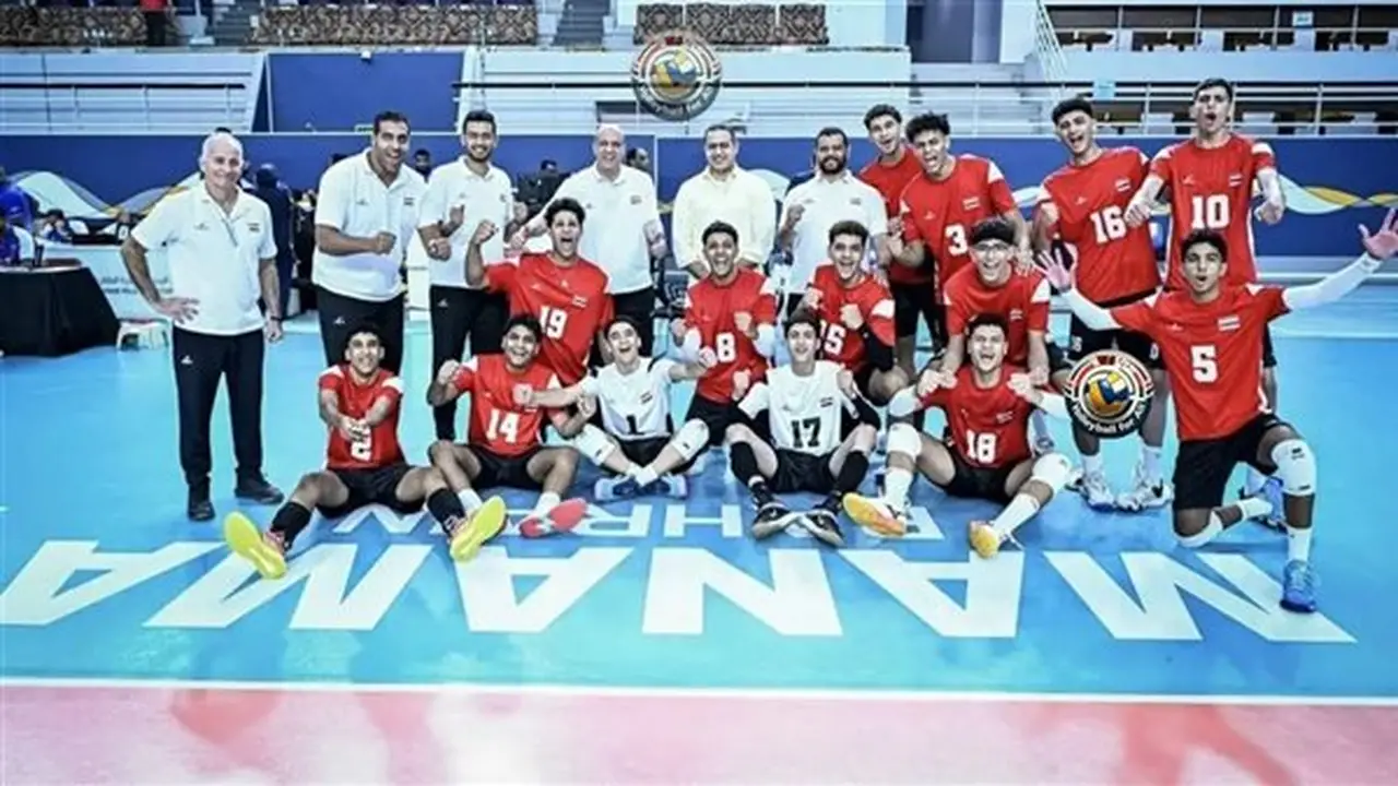 منتخب مصر تحت 17 عامًا يتوج بذهبية البطولة العربية للكرة الطائرة بعد فوزه على البحرين