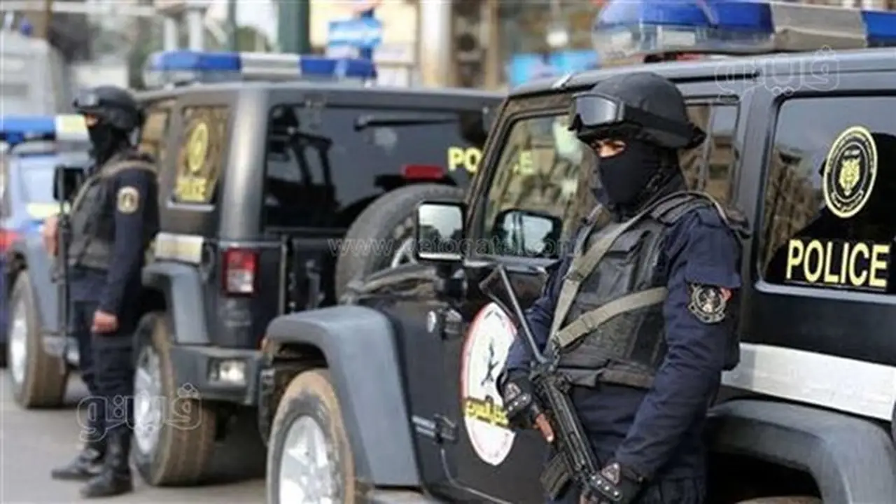تحقيقات مكثفة لضبط محامٍ متهم بقتل والده بـ16 طعنة في المطرية