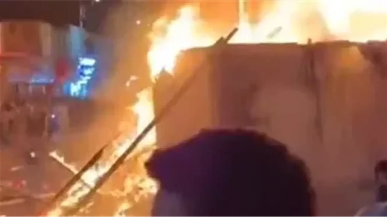 السيطرة على حريق في محلات قوص بمحافظة قنا