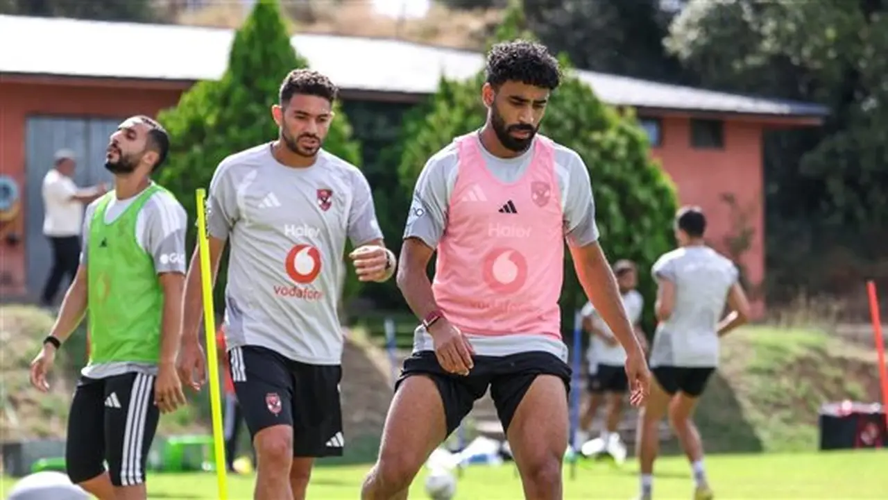 موعد مباراة الأهلي وبرشلونة والقنوات الناقلة