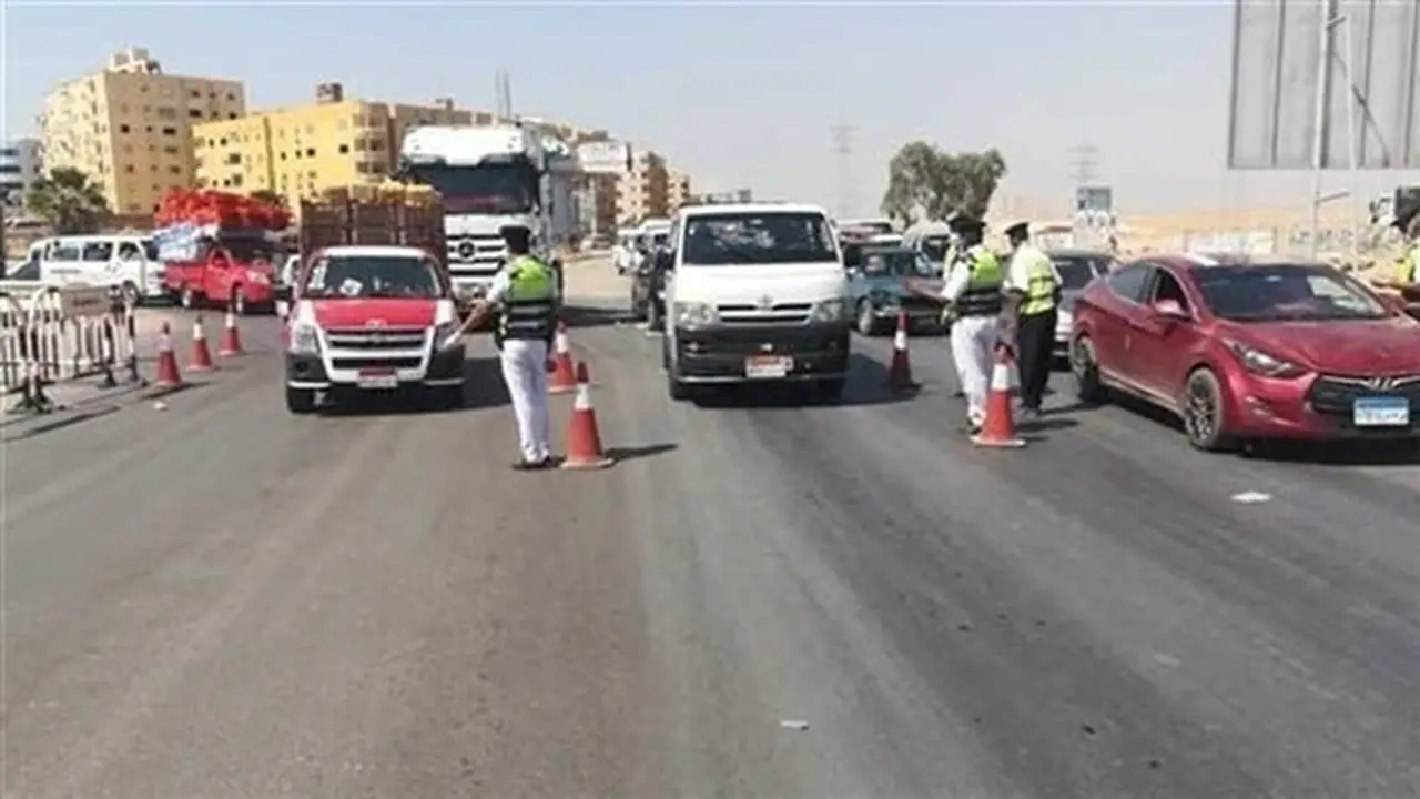 الداخلية تضبط 116 ألف مخالفة مرورية و6 ملايين جنيه من تجار العملة و13 طن دقيق مهرب خلال 24 ساعة