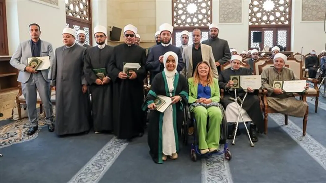 إيمان كريم تشارك في احتفالية وزارة الأوقاف لتكريم 8 متميزين من ذوي الإعاقة