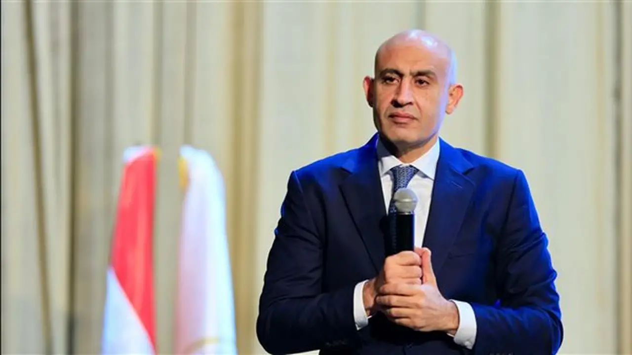 عبد اللطيف: مناهج البكالوريا المصرية متاحة على موقع وزارة التعليم خلال أسبوع