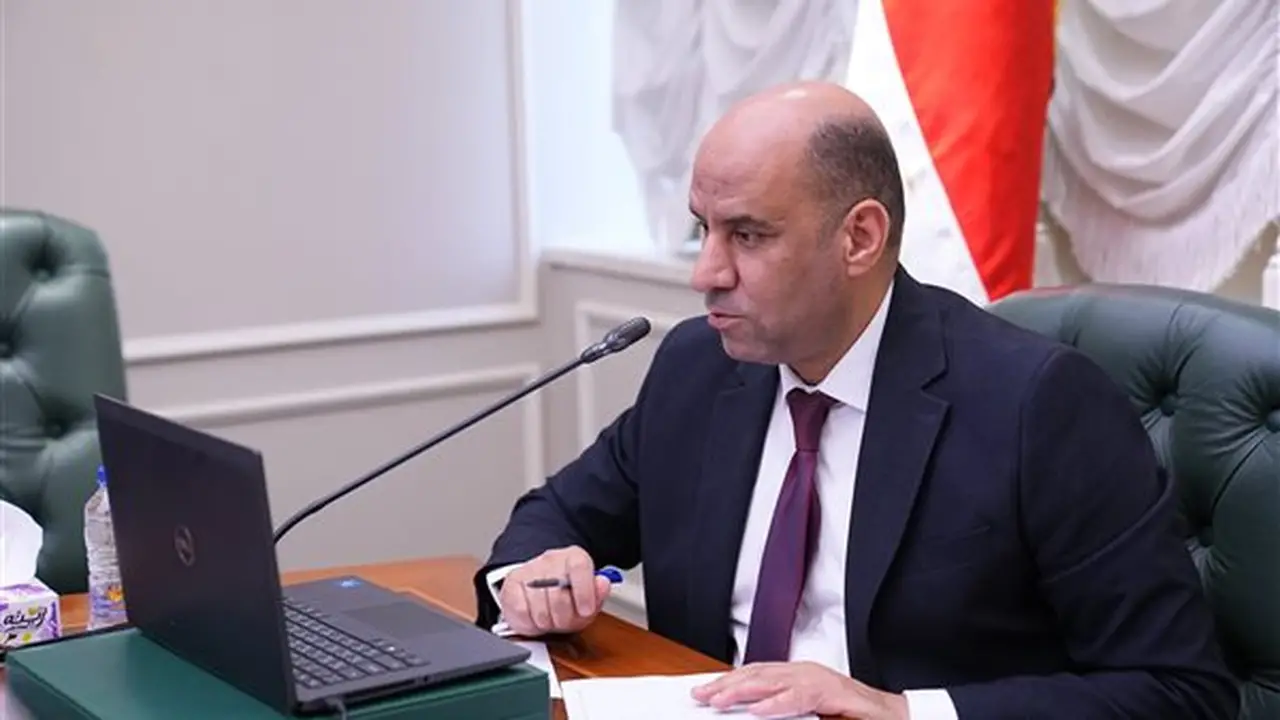 وزير العمل يعقد اجتماعًا لتيسير إجراءات تأسيس المنظمات النقابية وتعزيز الحريات العمالية