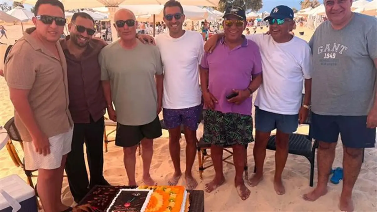 احتفال مميز بعيد ميلاد هاني أبو ريدة بحضور بارز من شخصيات رياضية