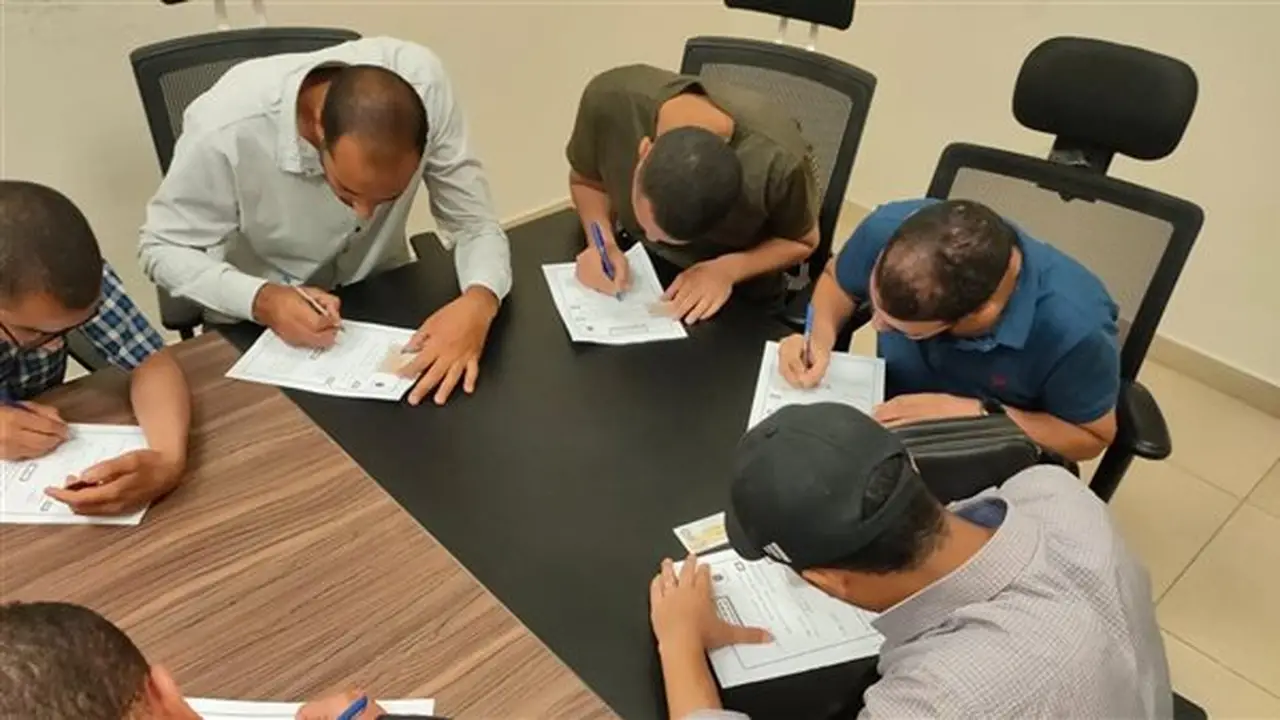 وزارة الأوقاف تبدأ إجراءات التعاقد مع الأئمة الجدد من دفعة الإمام حسن العطار