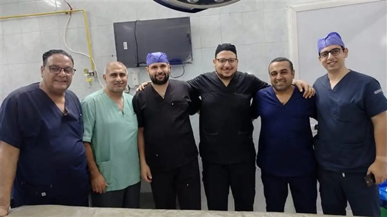 نجاح استئصال كامل للغدة الدرقية لمريضة مع الحفاظ على عصب الصوت والغدد الجار درقية