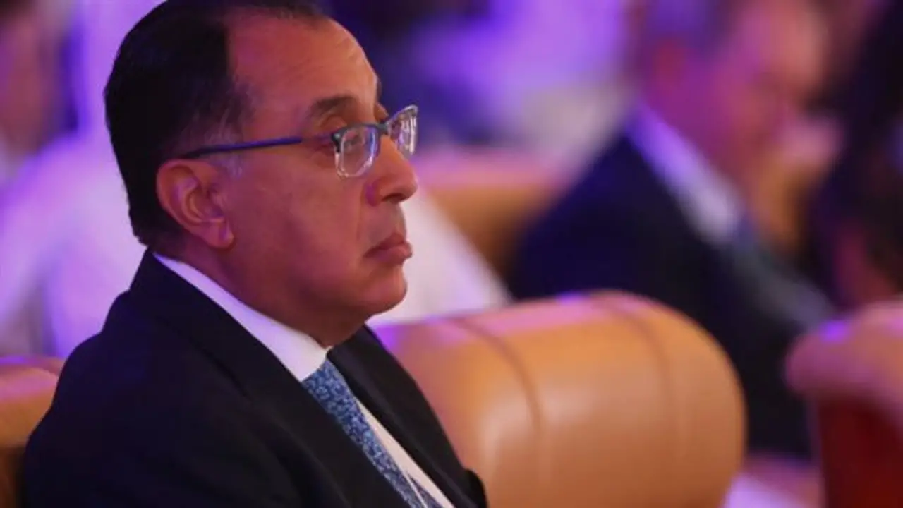 نقيب المهندسين السابق: انعدام الثقة في الحكومة يستدعي رحيلها الفوري