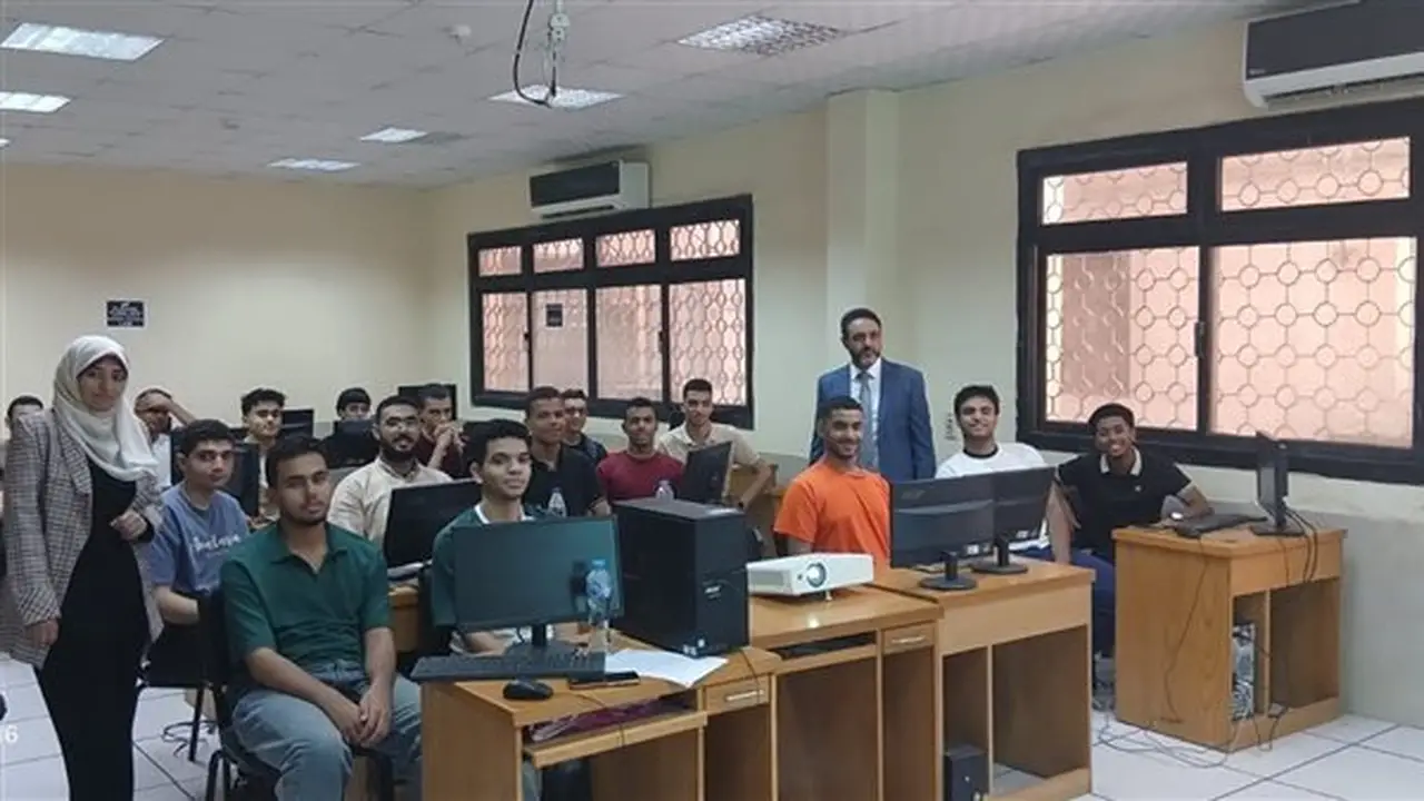 منح تدريبية متخصصة في الذكاء الاصطناعي وأمن الشبكات والحوسبة لطلاب جامعة الأزهر المتفوقين