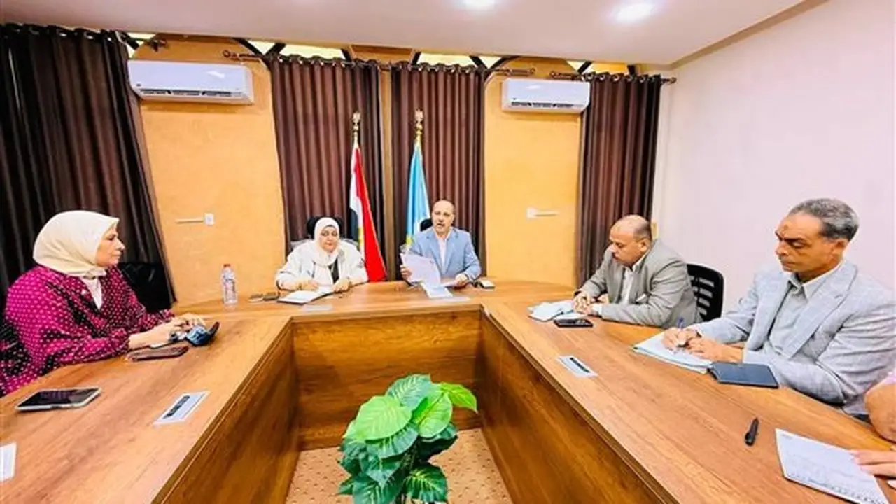 مدير تعليم الإسكندرية يؤكد على رفع الاستعدادات للعام الدراسي الجديد