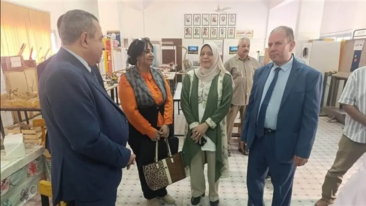 وكيل تعليم قنا يزور ورش عمل «المهندس الصغير» لتنمية مهارات الطلاب