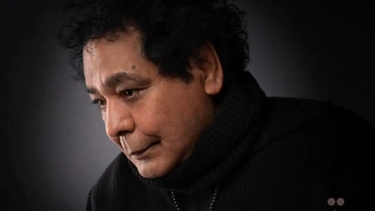 أخبار الفن اليوم: تفاصيل أزمة محمد منير الصحية واستغاثة عيد أبو الحمد وزيارة مهرجان القاهرة السينمائي
