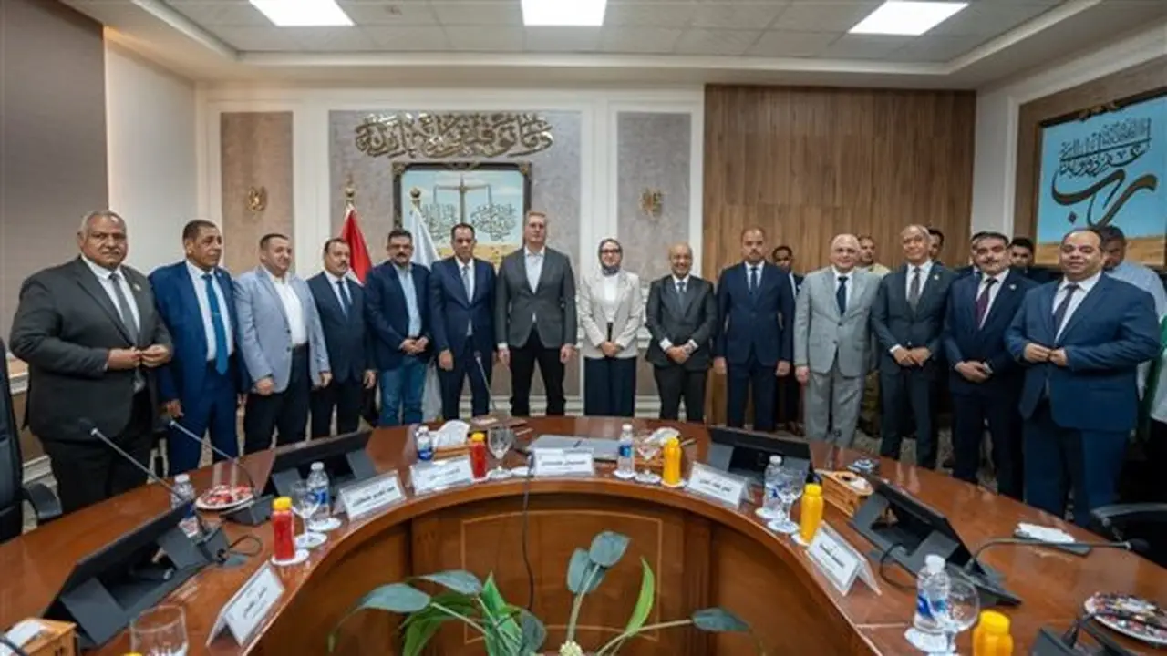 إطلاق أول مدرسة تكنولوجيا تطبيقية في التعدين بالوادي الجديد بالتعاون بين البترول والتعليم