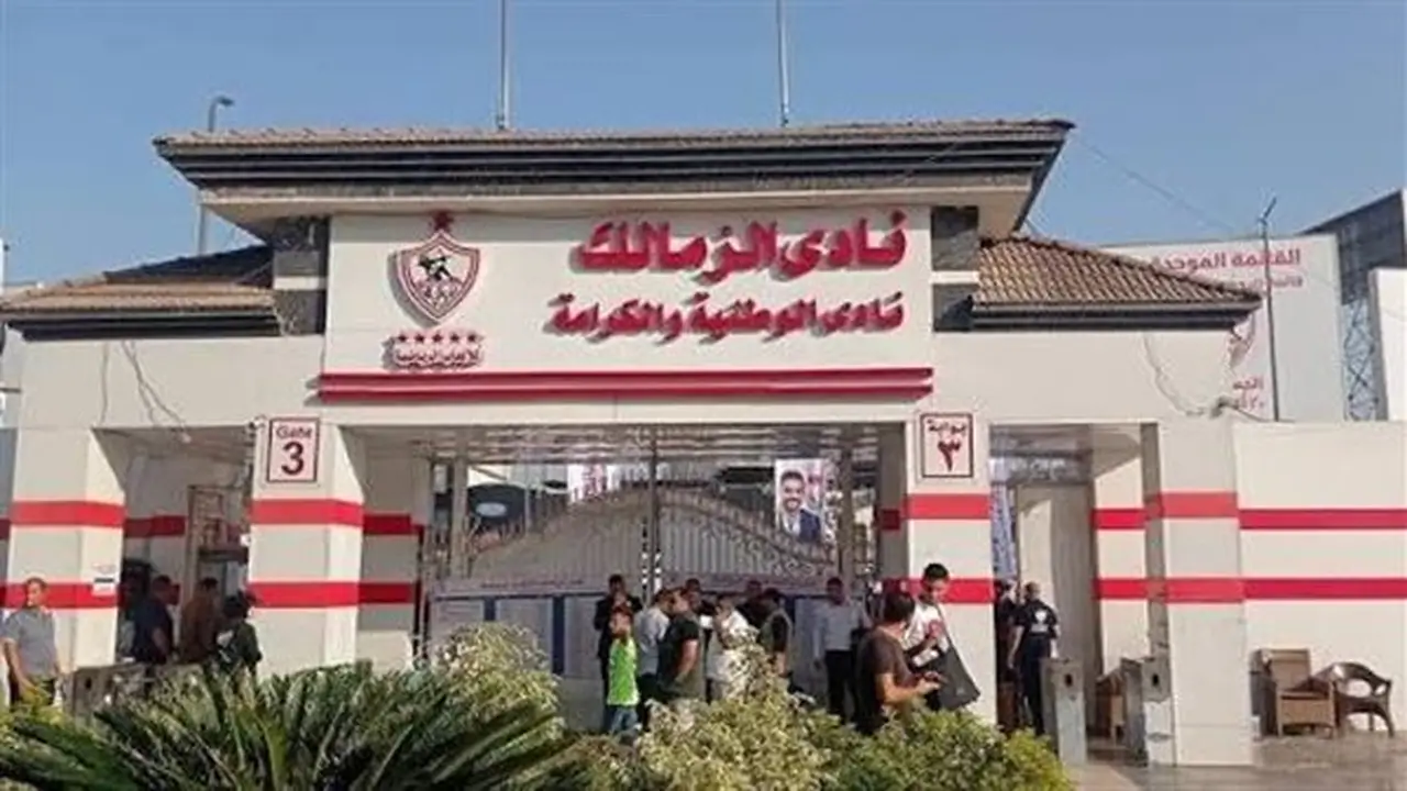 الزمالك يستعرض خيارات جديدة لخلافة أحمد حسني في إدارة الفريق