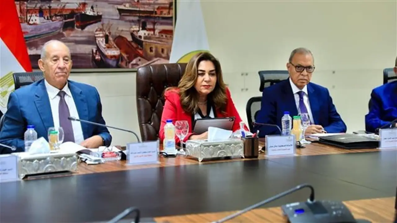 التنمية المحلية تنتهي من مقابلة 1020 متقدمًا لتعيين 119 قيادة بالمحافظات