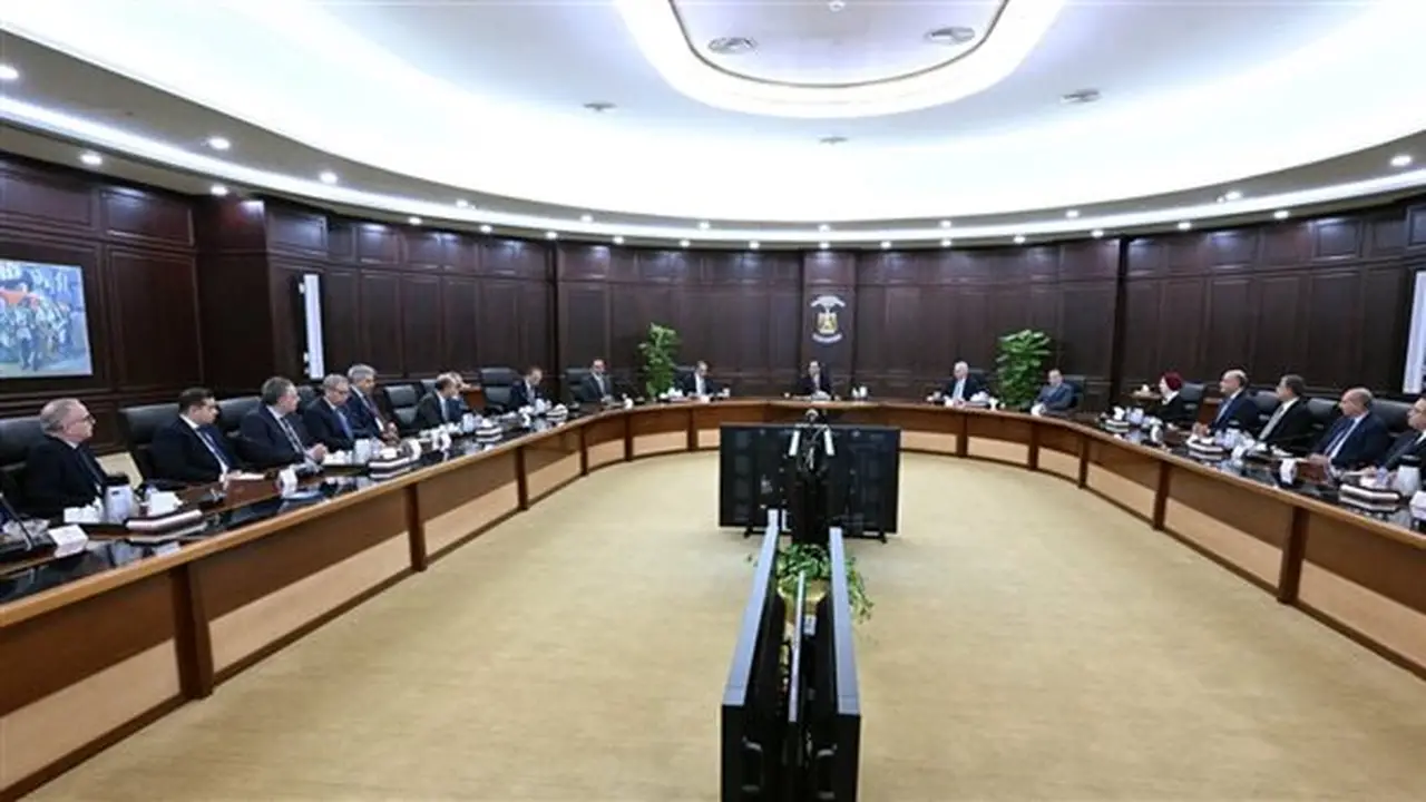 مدبولي يحدد أولويات البعثات المصرية بالخارج من الاستثمار إلى تصدير العمالة
