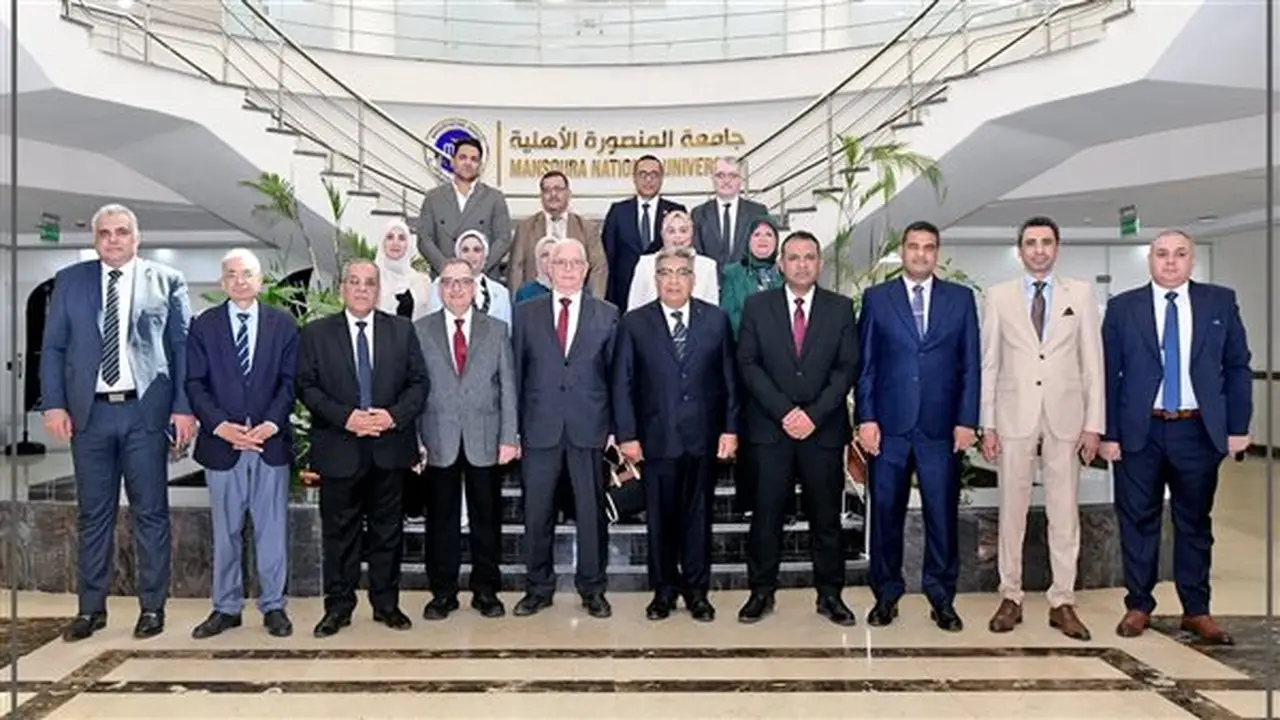 محافظ الدقهلية يشهد الملتقى الأول للصناعة والإبداع الأكاديمي بجامعة المنصورة الأهلية