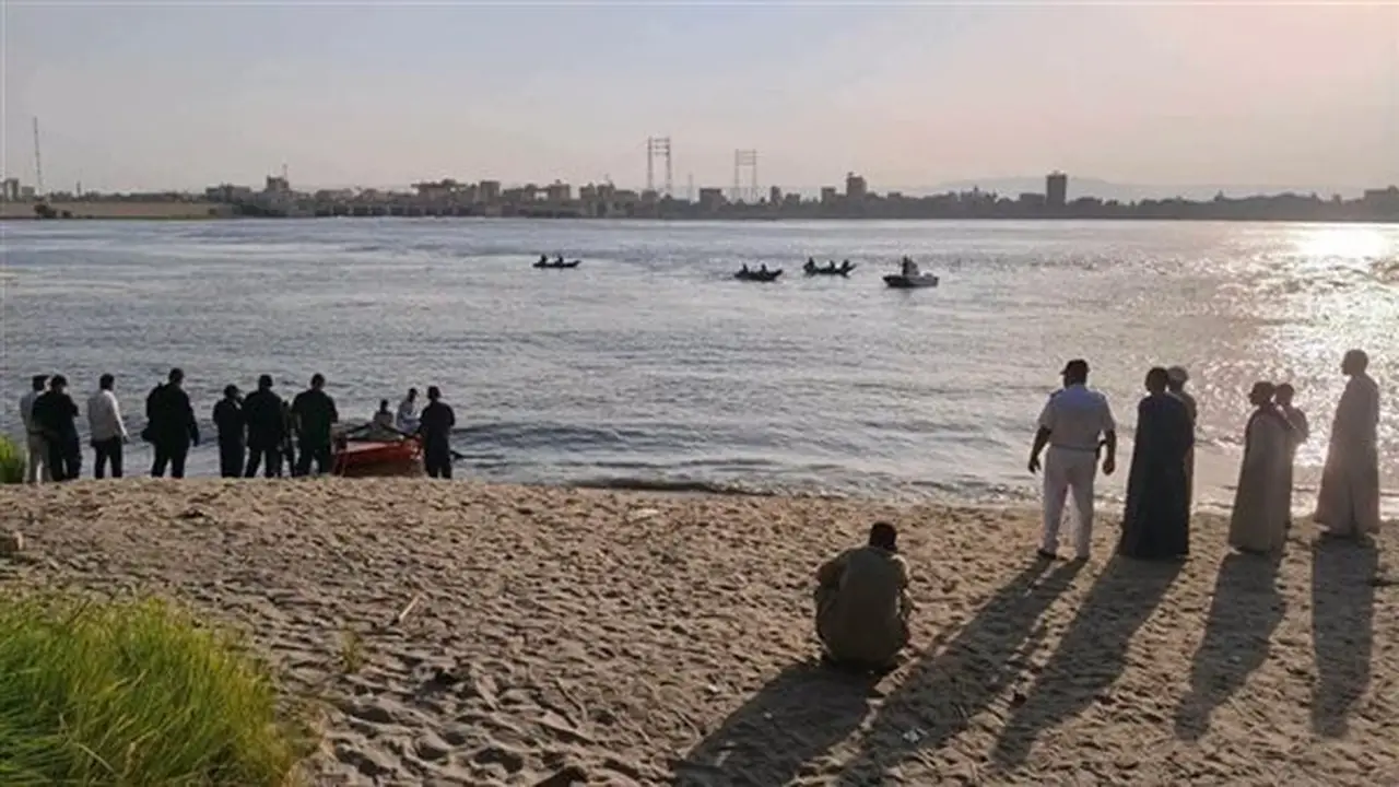 جهود مكثفة لانتشال جثمان شاب غرق أثناء الاستحمام في نهر النيل بالقليوبية
